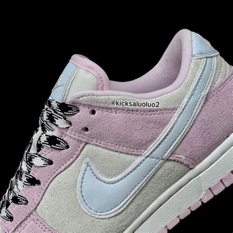 women's dunk low pink foam